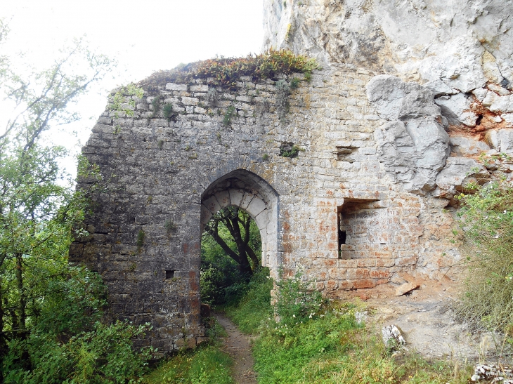 La porte de la falaise - Brengues