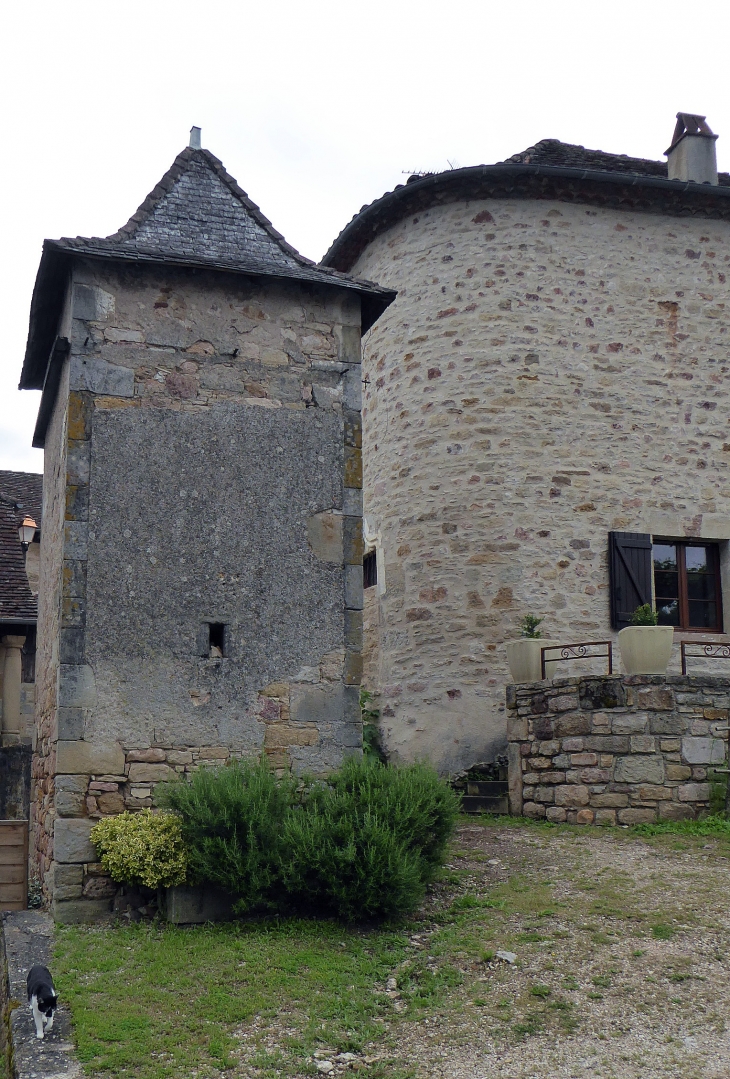 Maison et tour - Capdenac