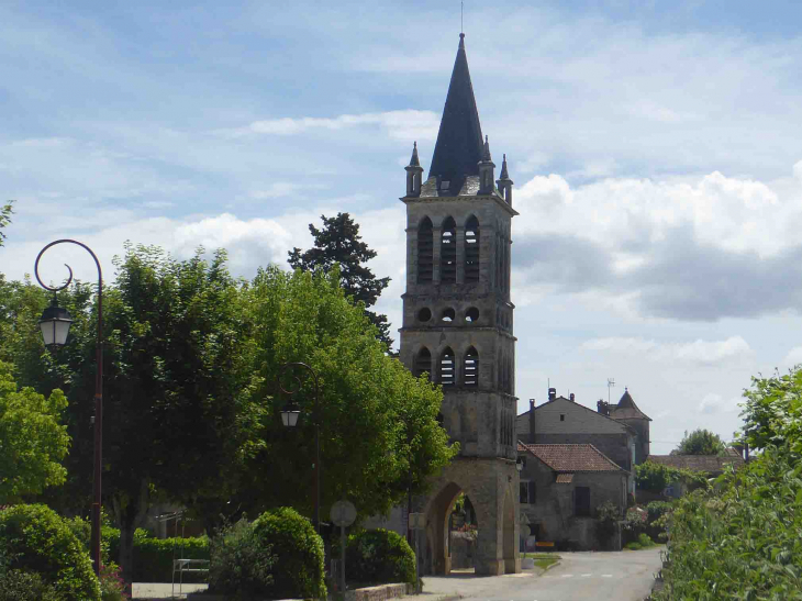 Vers l'église - Crayssac