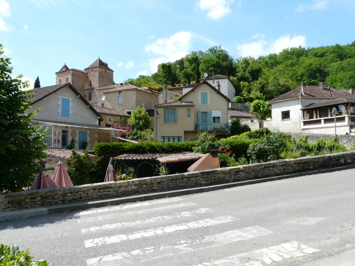 Le village   Crédit : André Pommiès - Duravel