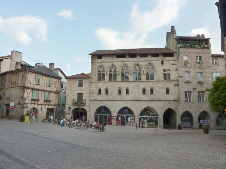 Maison place Champollion - Figeac