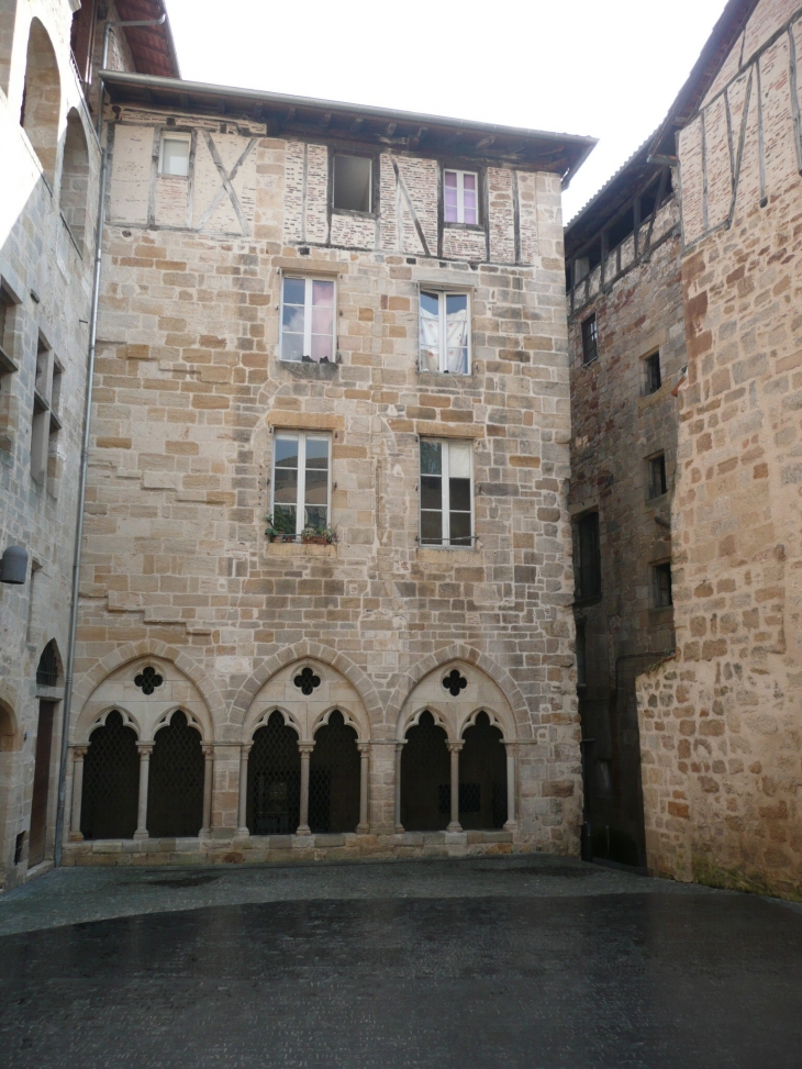 Place des écritures - Figeac