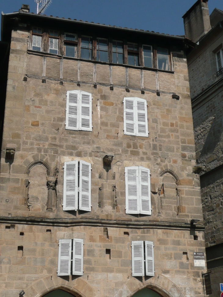 Place Champollion - Figeac