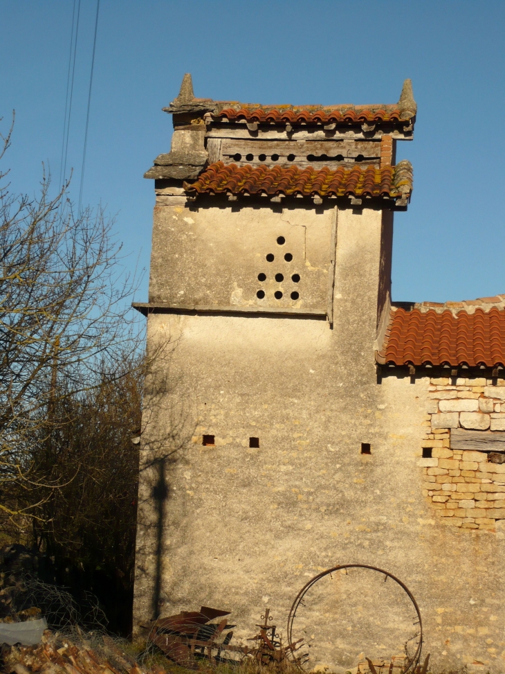 Ancien pigeonnier. - Fontanes