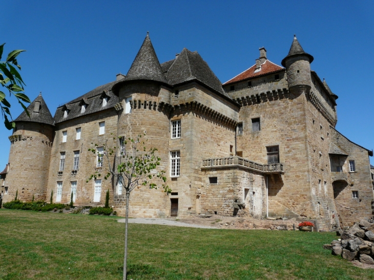 Le château - Lacapelle-Marival