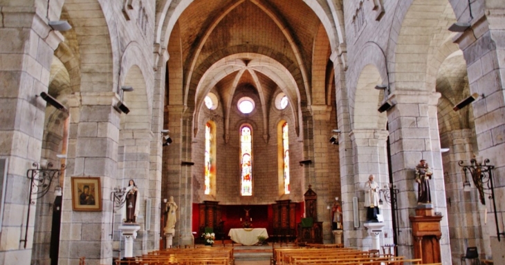 <<église Saint-Blaise - Limogne-en-Quercy