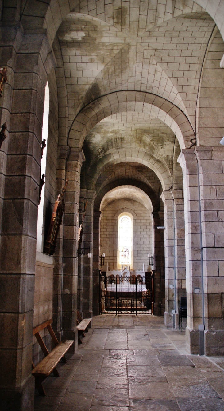 <<église Saint-Blaise - Limogne-en-Quercy