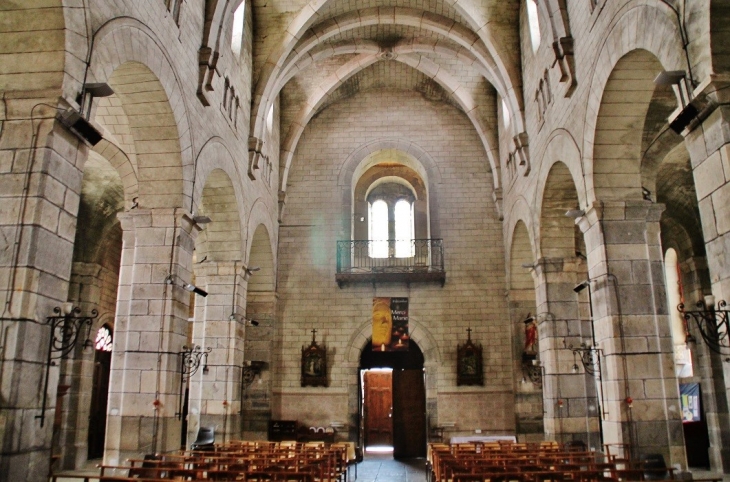 <<église Saint-Blaise - Limogne-en-Quercy