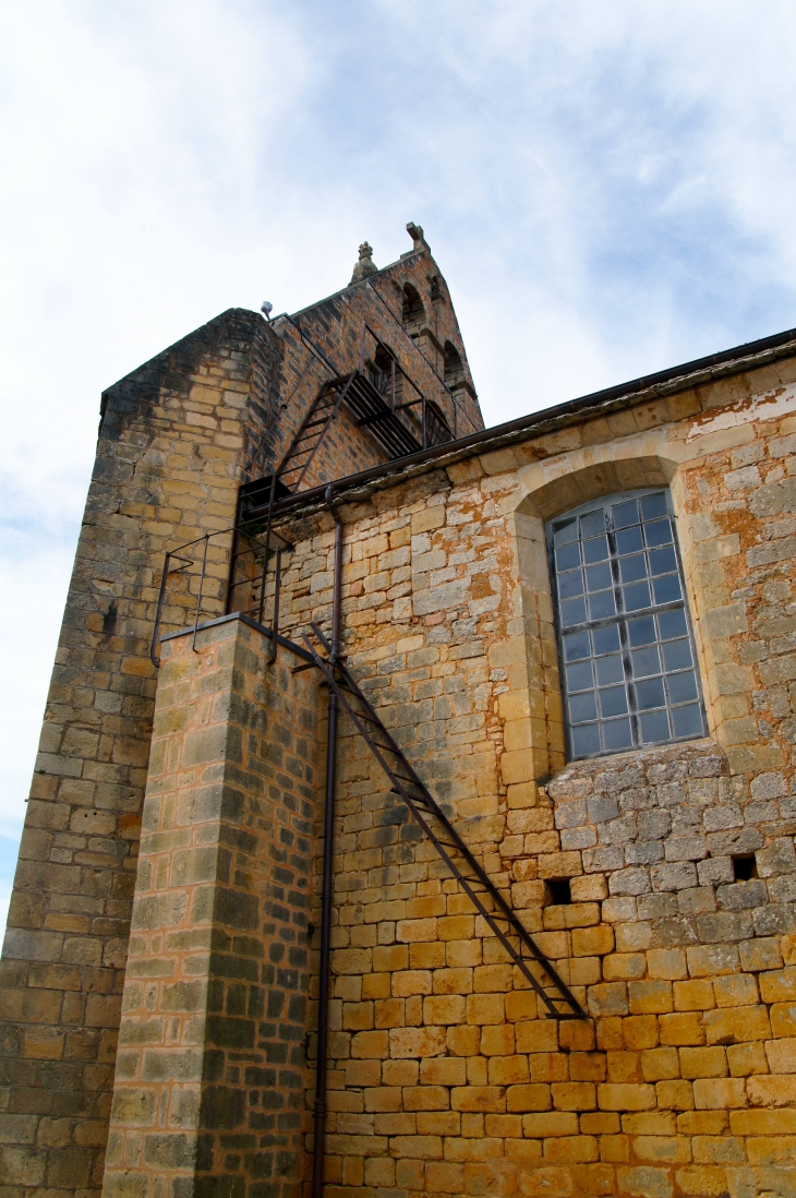 Eglise Saint Louis : pour monter au clocher. - Montcabrier