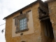 Photo suivante de Montcabrier Ancienne maison de la jugerie avec sa fenêtre renaissance du XVIe siècle.