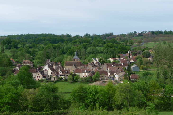 Vue du village en venant de Gramat - Rignac