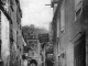 Ruelle du village, vers 1910 (carte postale ancienne)