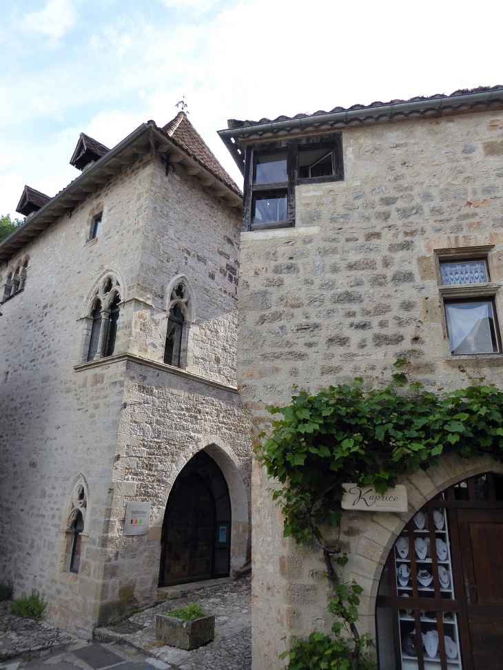 Dans le village - Saint-Cirq-Lapopie