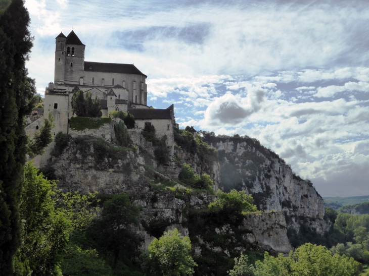 Le village perché vu de l'Est - Saint-Cirq-Lapopie