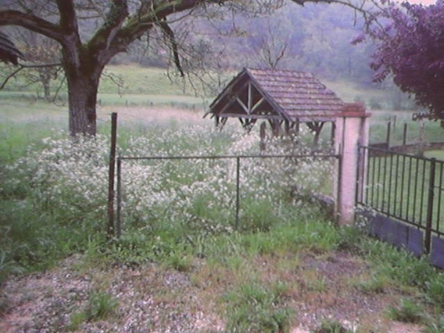 Lavoir communal et fermeture du chemin public par la particuliere - Saint-Clair