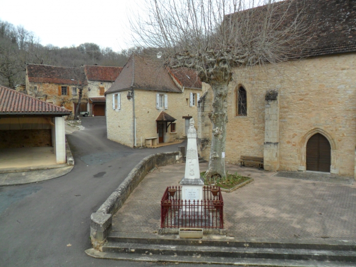 Place de l'église - Saint-Clair