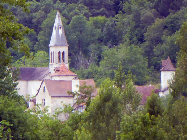 Vue sur le village. Le 1er Janvier 2017, les communes Saint-Géry et Vers ont fusionné pour former la nouvelle commune Saint-Géry - Vers.