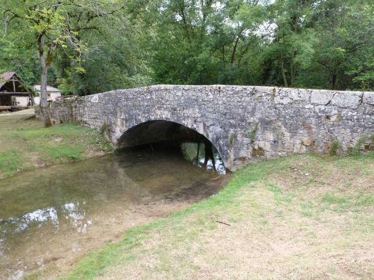 St Martin de Vers - Saint-Martin-de-Vers