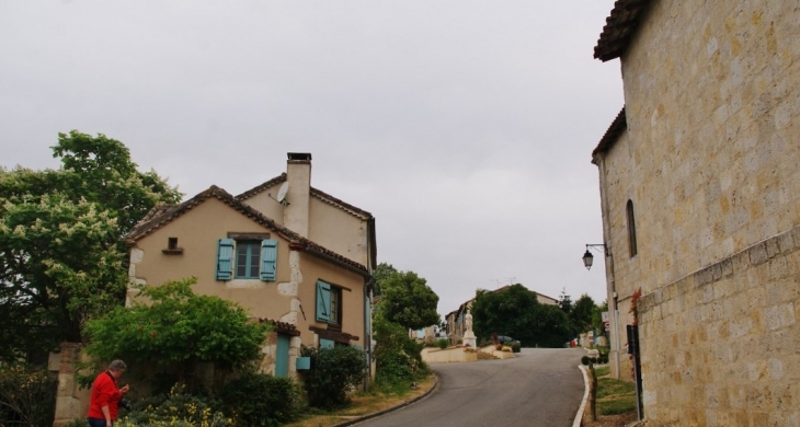 Le Village - Bardigues