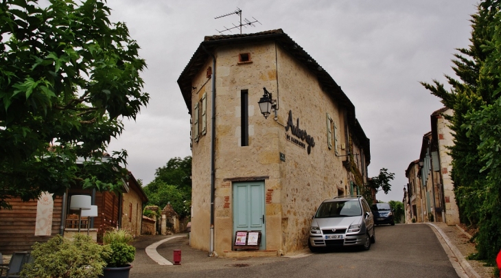 Le Village - Bardigues