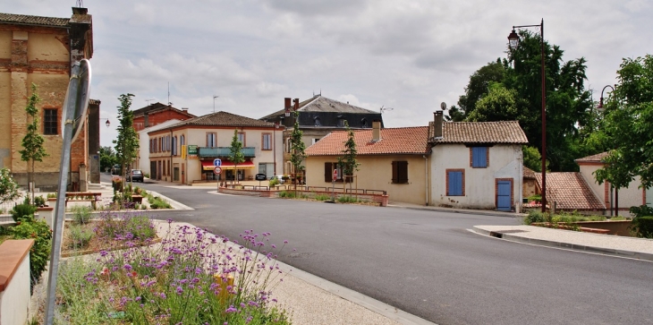 Le Village - Bourret