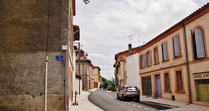 Le Village - Bourret