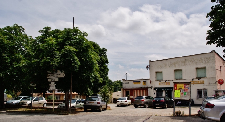 Le Village - Bourret