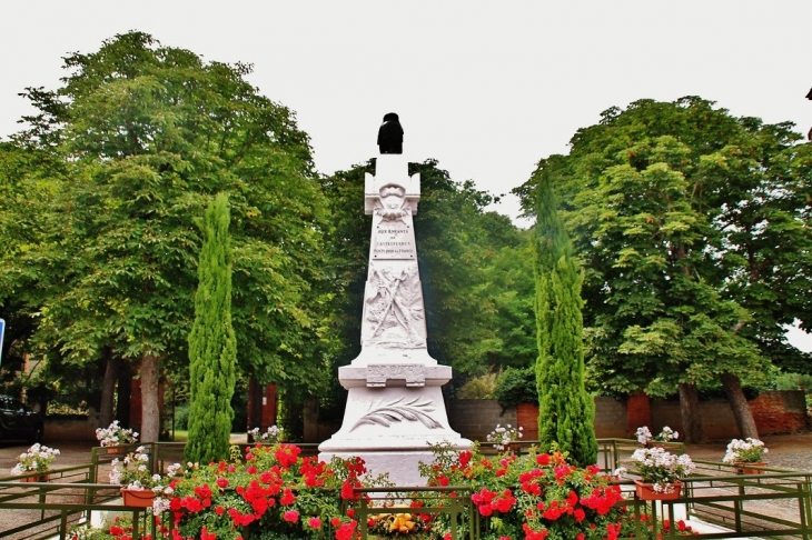 Monument-aux-Morts - Castelferrus