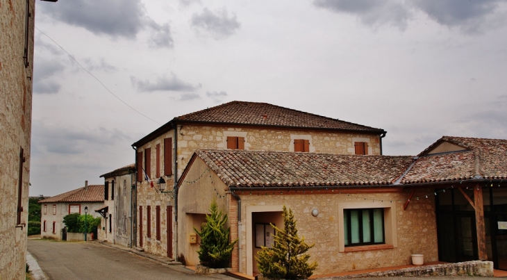 La Mairie - Castéra-Bouzet