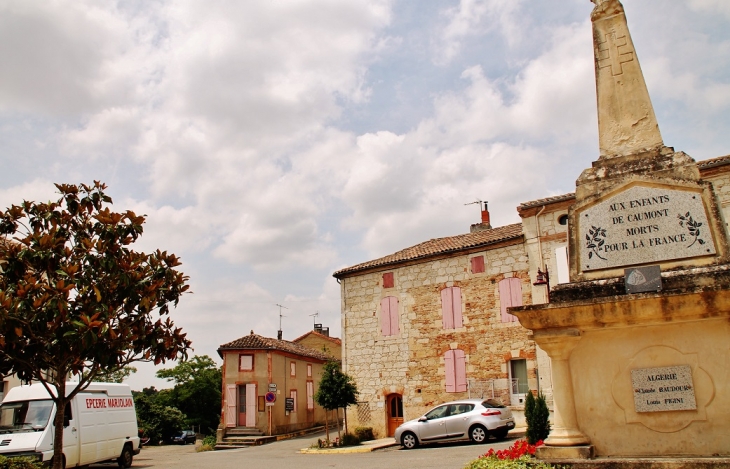 Le Village - Caumont