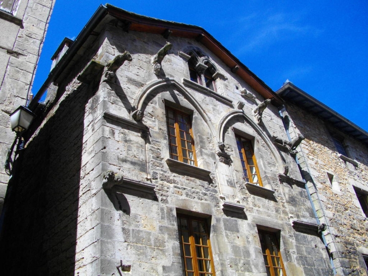 Maison aux Loups - Caylus