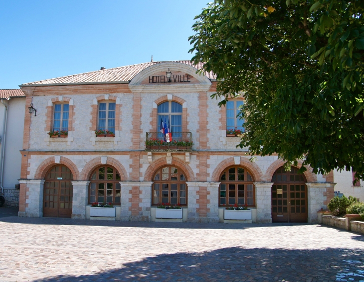 La Mairie, juin 2013. - Cazes-Mondenard