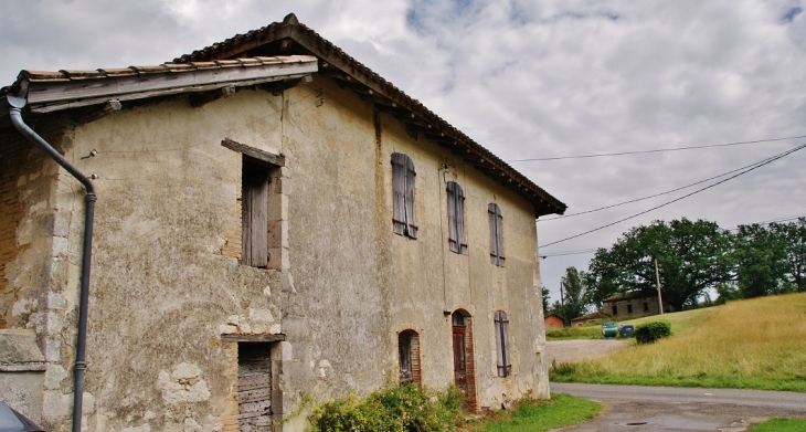 Le Village - Durfort-Lacapelette