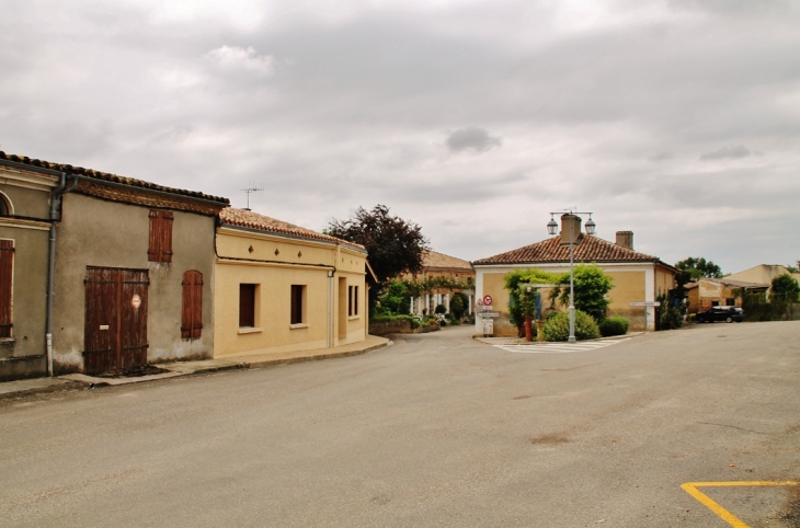 Le Village - Esparsac