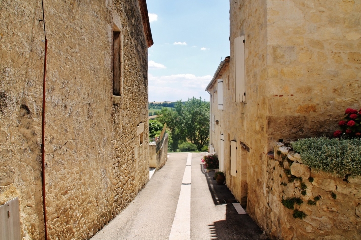 Le Village - Gramont