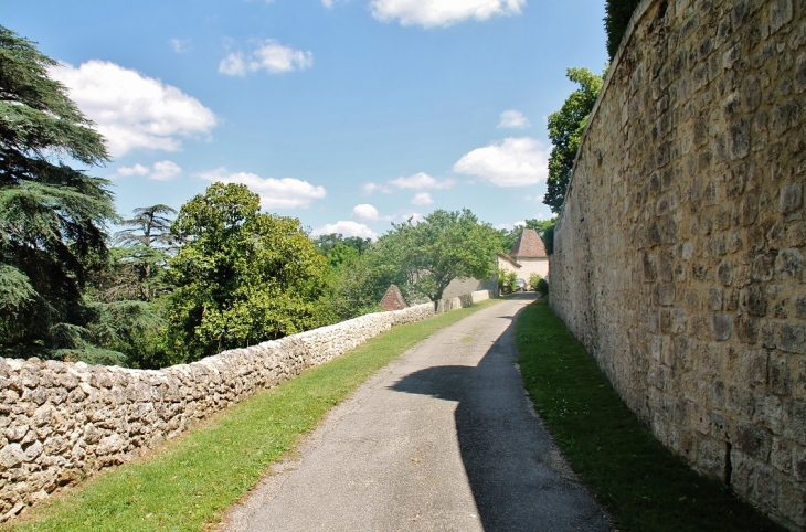 Le Village - Gramont