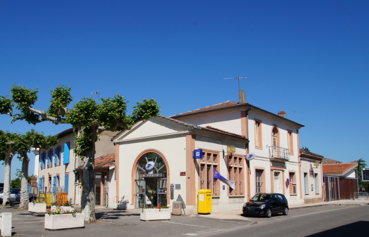 La poste. - La Ville-Dieu-du-Temple