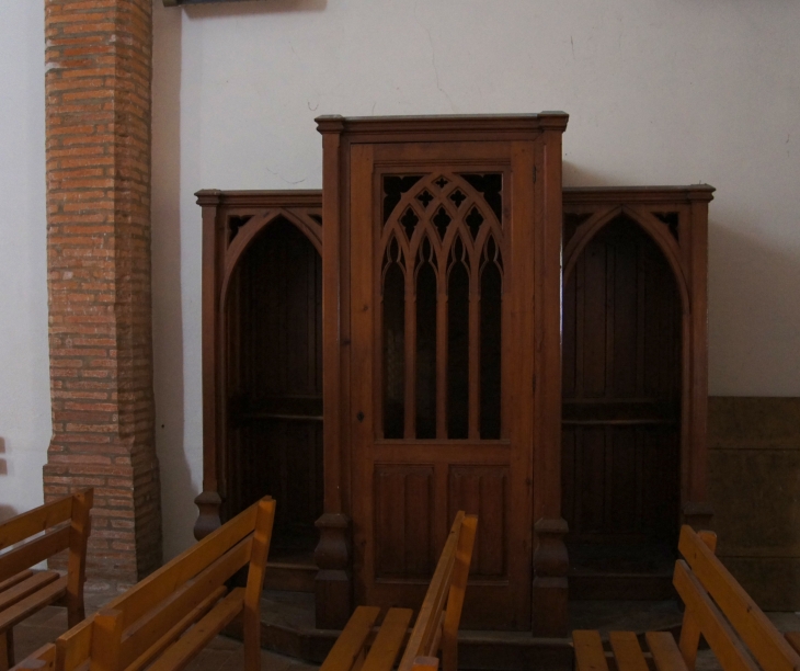 Le confessional de l'église Notre Dame. - La Ville-Dieu-du-Temple