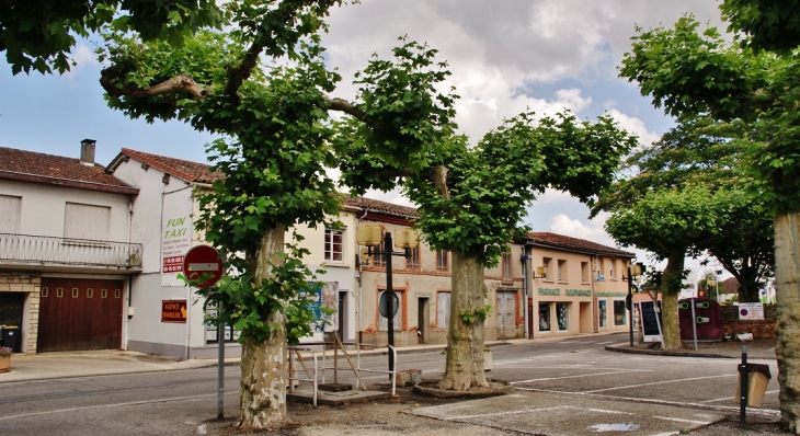 Le Village - La Ville-Dieu-du-Temple