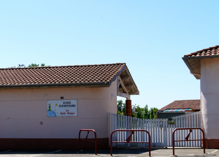 L'école. - Labastide-du-Temple