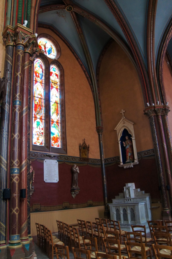 Chapelle du transept, à gauche de l'église Saint Christophe. - Labastide-du-Temple