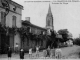 Entrée du pays, début XXe siècle (carte postale ancienne).