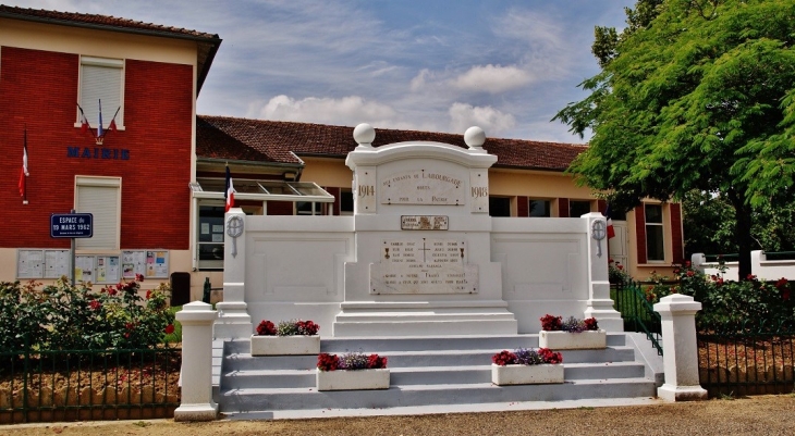 Monument-aux-Morts - Labourgade