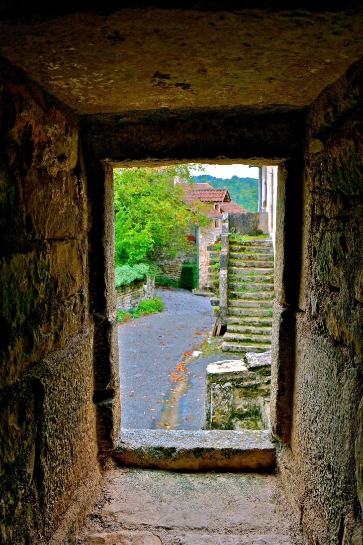 Depuis La Halle du XIVe siècle - Lacapelle-Livron