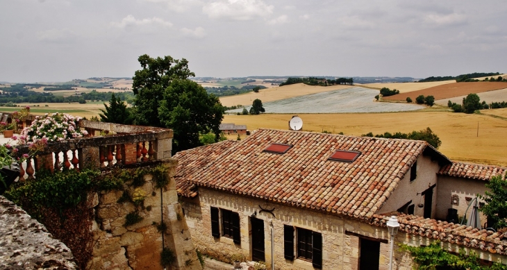 Le Village - Lachapelle