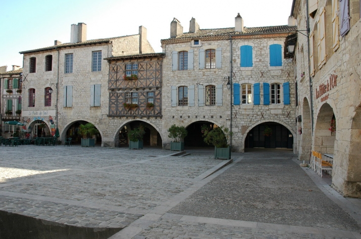 La place - Lauzerte