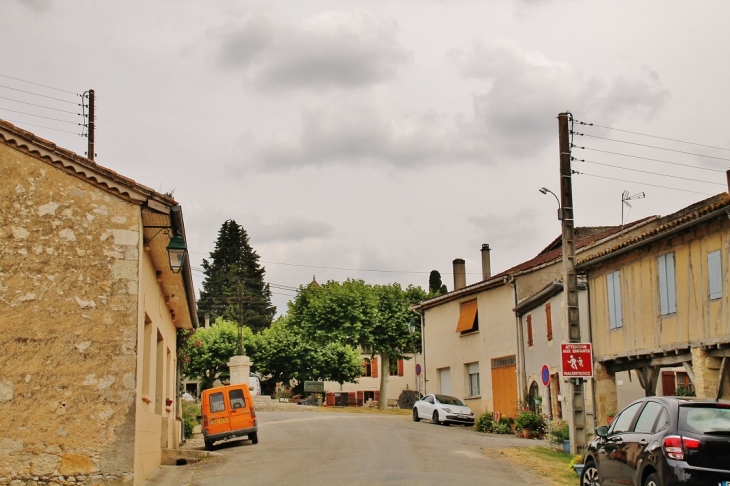 Le Village - Mansonville