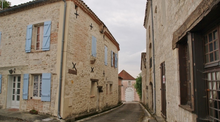 Le Village - Miramont-de-Quercy