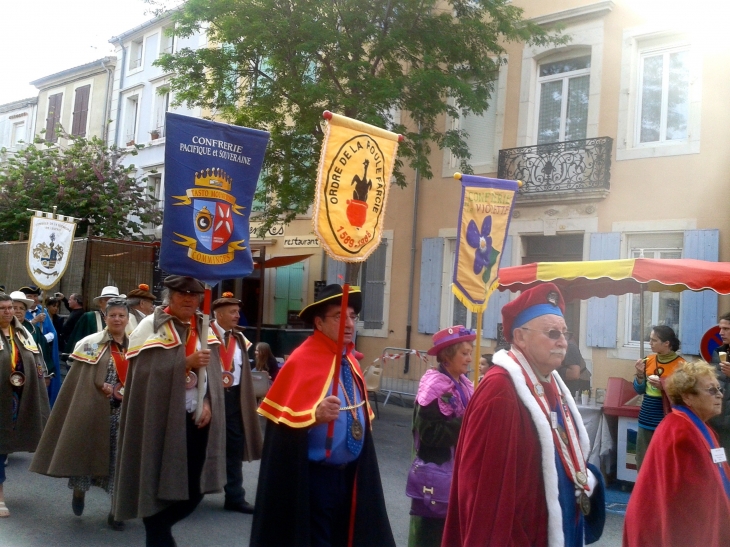 Ordre de la poule Farcie. - Moissac