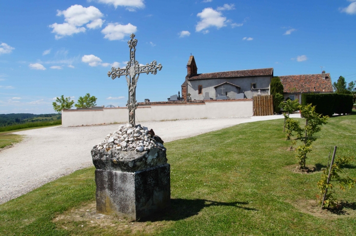 Eglise Paroissiale de Notre-Dame-des-Pins à Espis. - Moissac